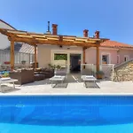 Oasis House With Pool Near Center Villa Novi Vinodolski