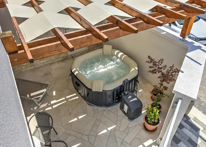Oasis House With Pool Near Center 빌라 *