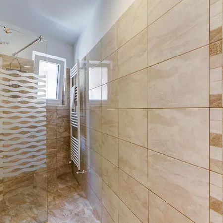 Willa Oasis House With Pool Near Center Novi Vinodolski