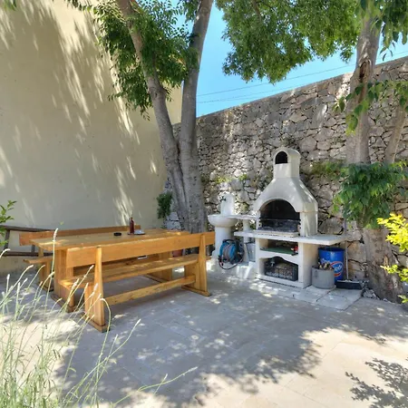 Willa Oasis House With Pool Near Center Novi Vinodolski