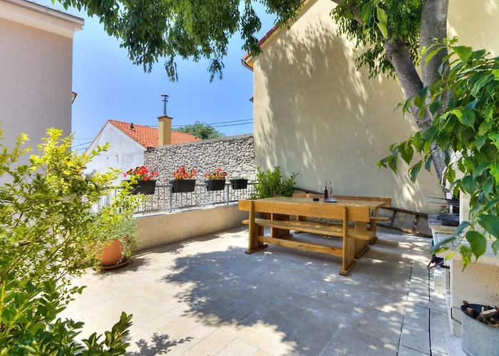 ヴィラ Oasis House With Pool Near Center