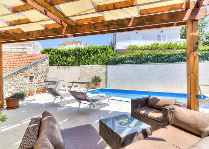 Oasis House With Pool Near Center ヴィラ *